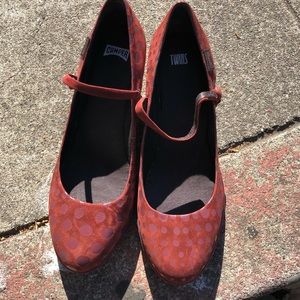 Camper twin polka dot red shoes - sz 39/9 us